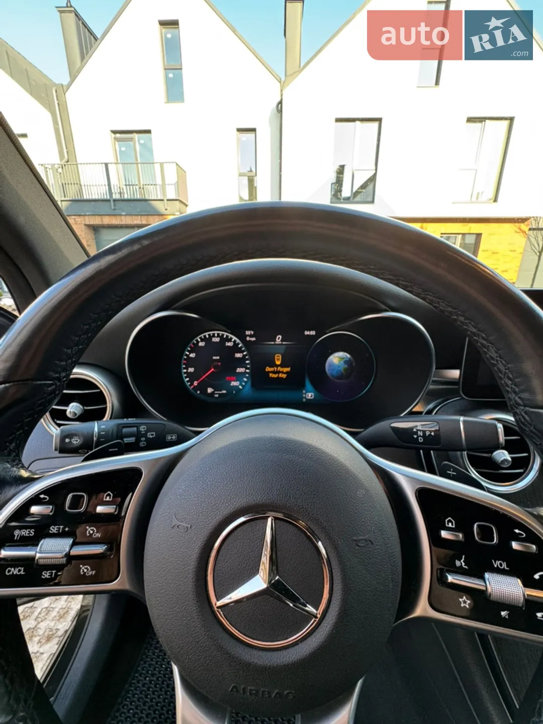 2022 Mercedes-Benz GLC - мініатюра 31