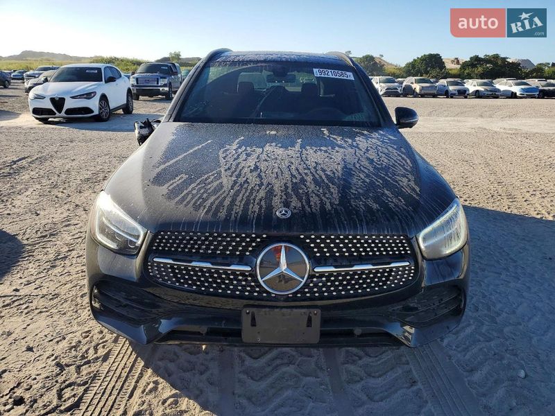 Mercedes-Benz GLC-Class 2021