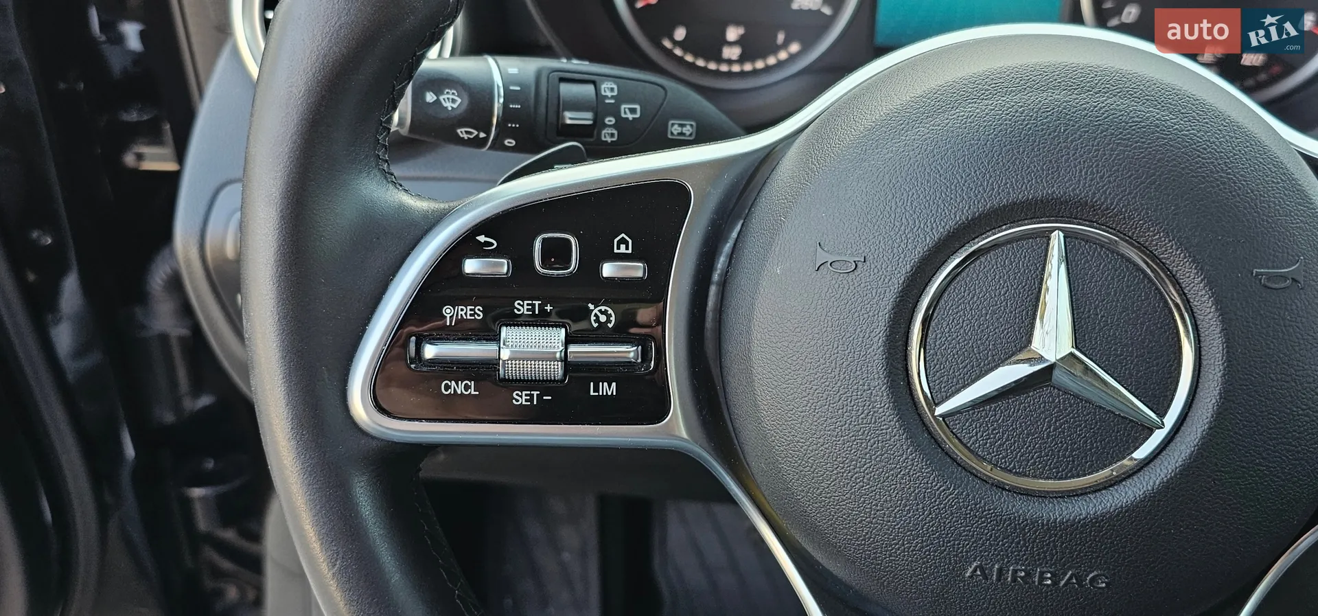2020 Mercedes-Benz GLC - мініатюра 82