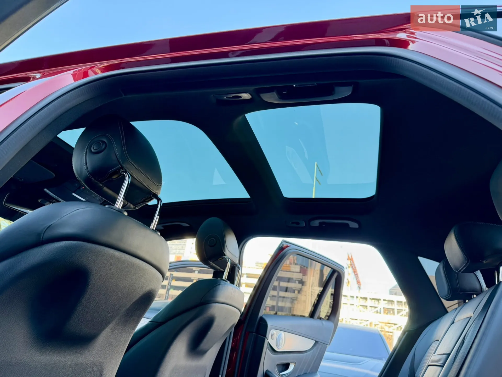 2019 Mercedes-Benz GLC - мініатюра 44
