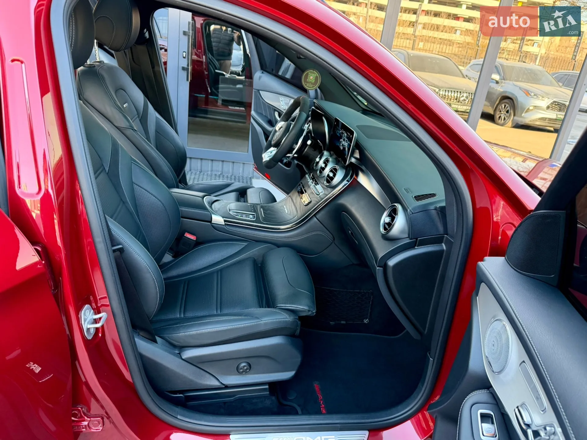 2019 Mercedes-Benz GLC - мініатюра 47