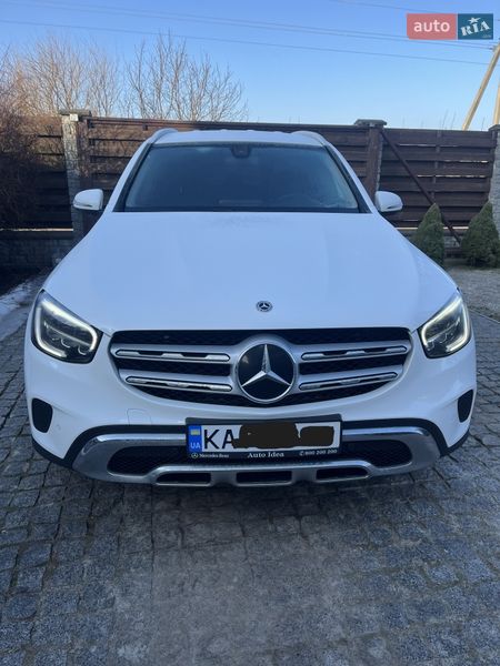 Mercedes-Benz GLC-Class 2021