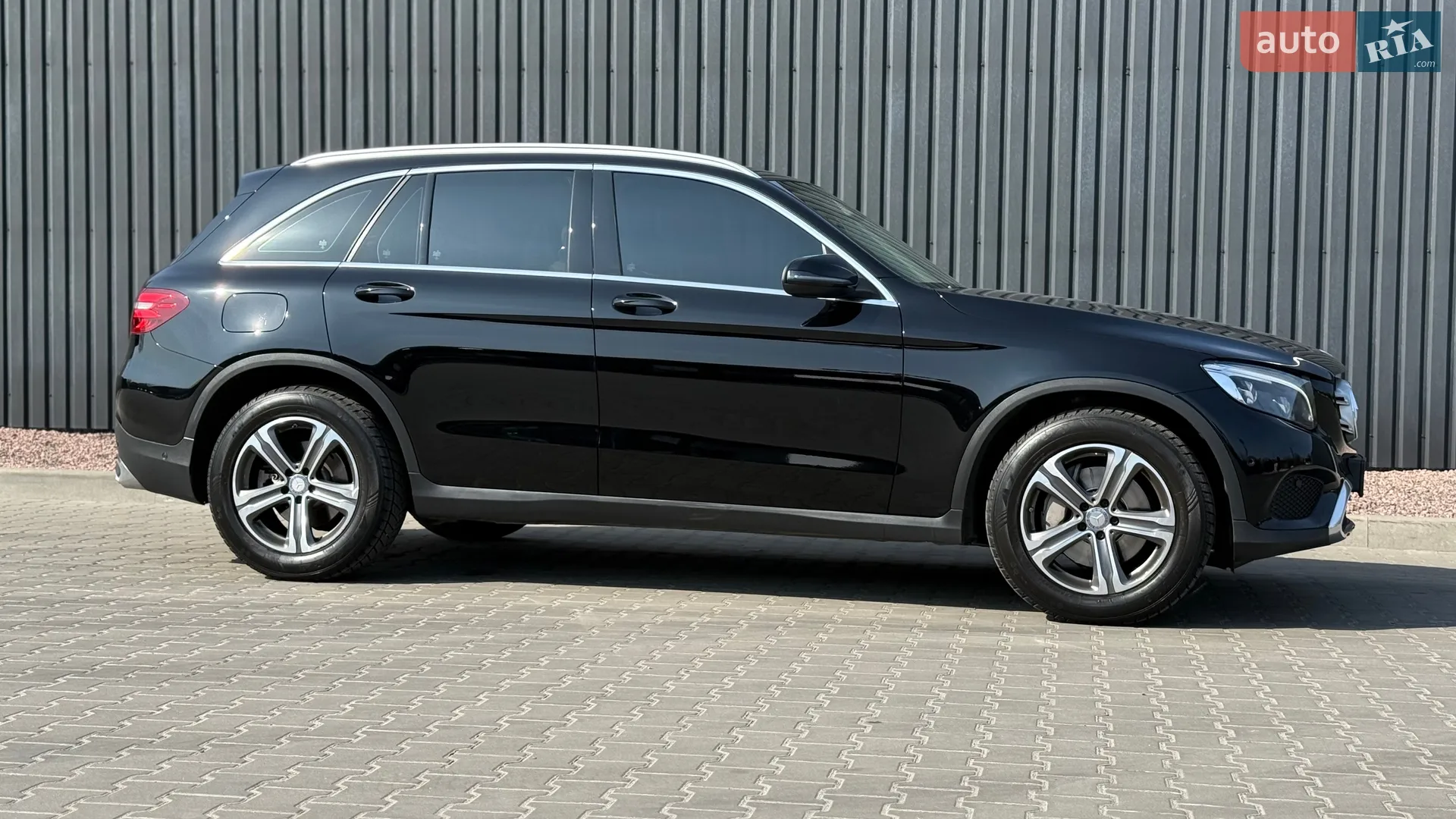 2016 Mercedes-Benz GLC - мініатюра 11