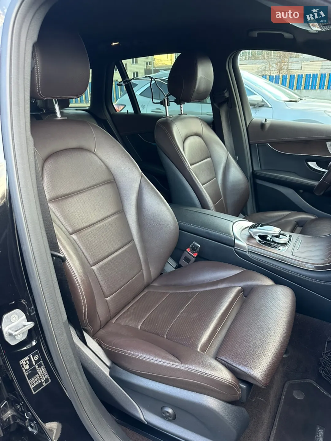 2018 Mercedes-Benz GLC - мініатюра 28
