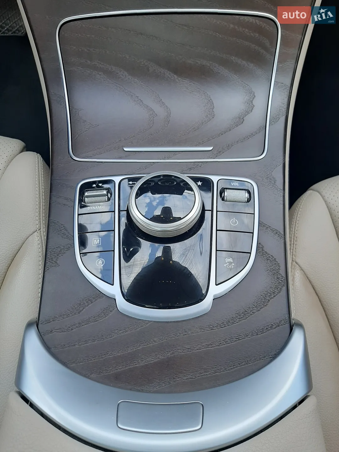 2019 Mercedes-Benz GLC - мініатюра 25
