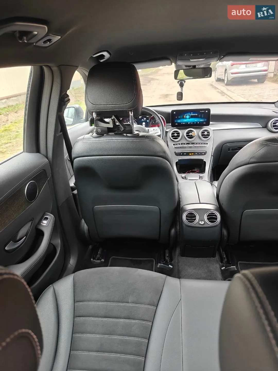 2019 Mercedes-Benz GLC - мініатюра 25
