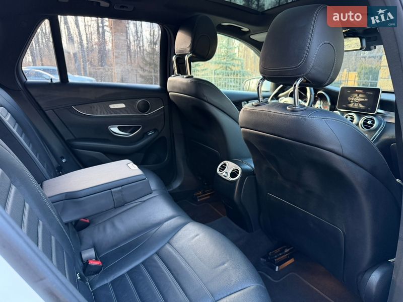 Внедорожник / Кроссовер Mercedes-Benz GLC-Class 2017 в Киеве