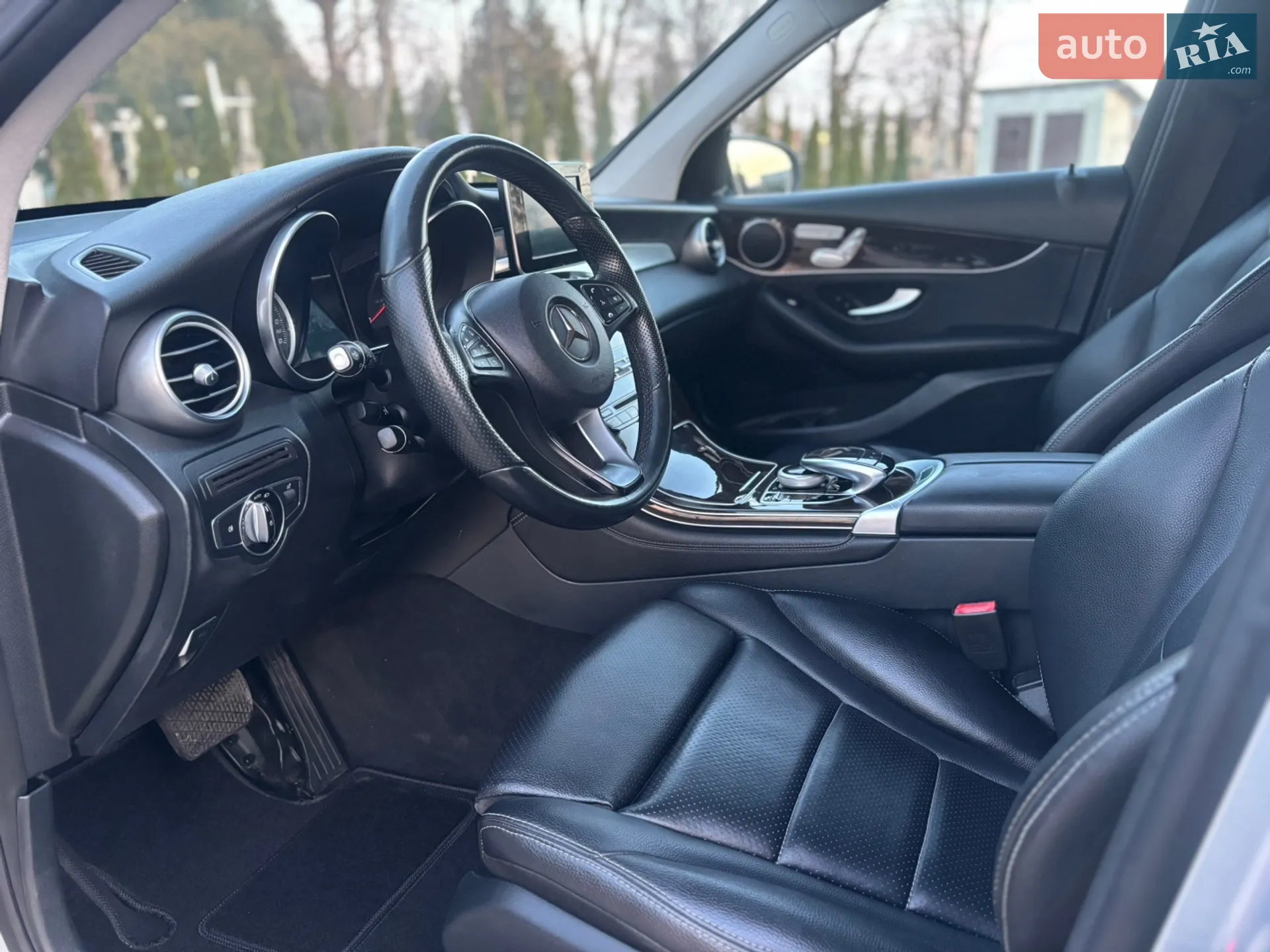 2016 Mercedes-Benz GLC - мініатюра 21