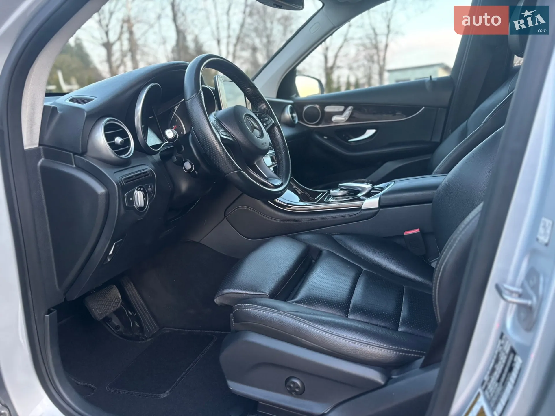 2016 Mercedes-Benz GLC - мініатюра 24