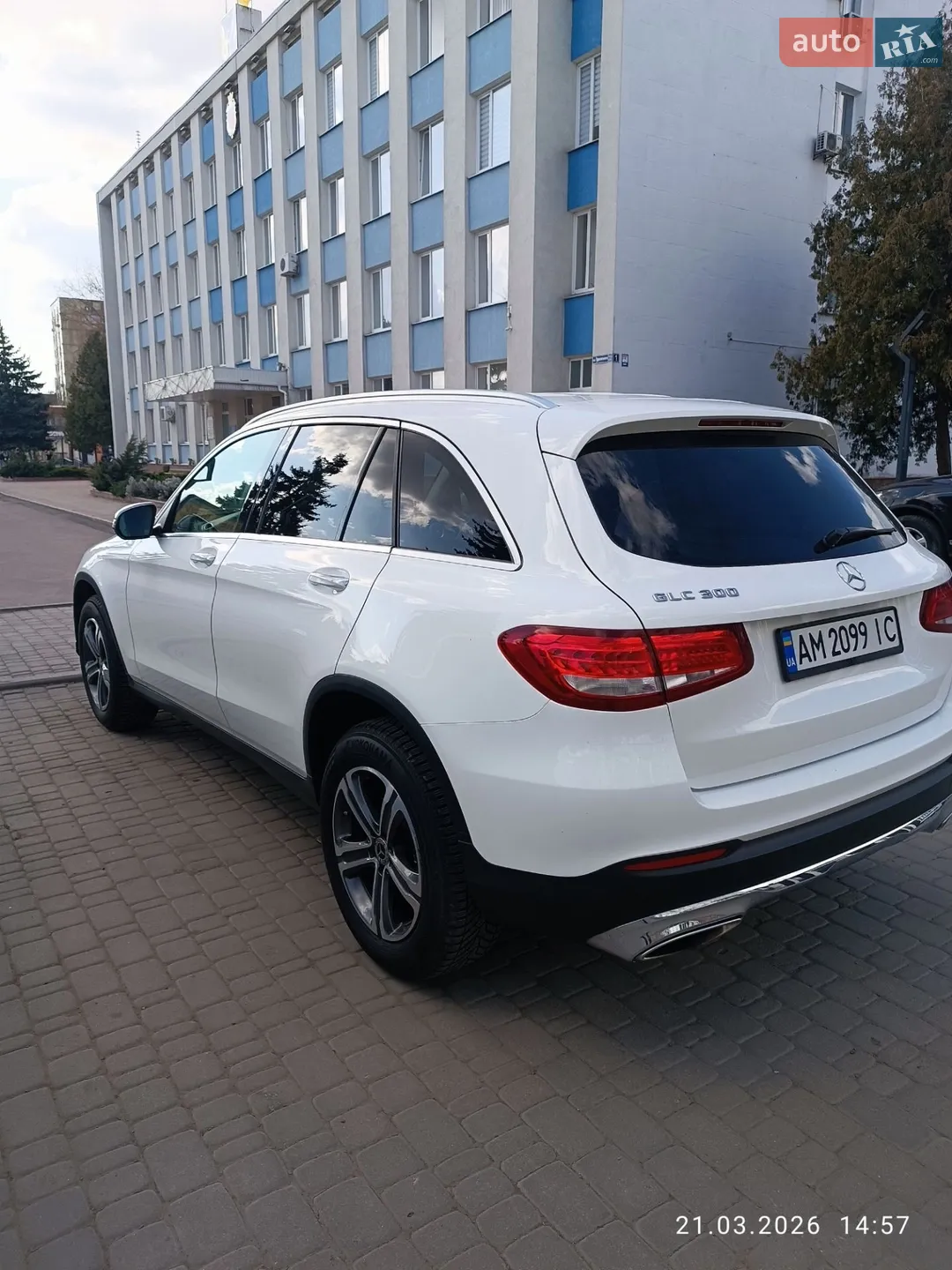 2019 Mercedes-Benz GLC - мініатюра 23