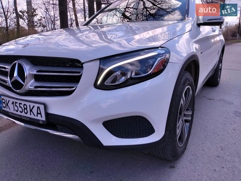 Mercedes-Benz GLC-Class 2019
