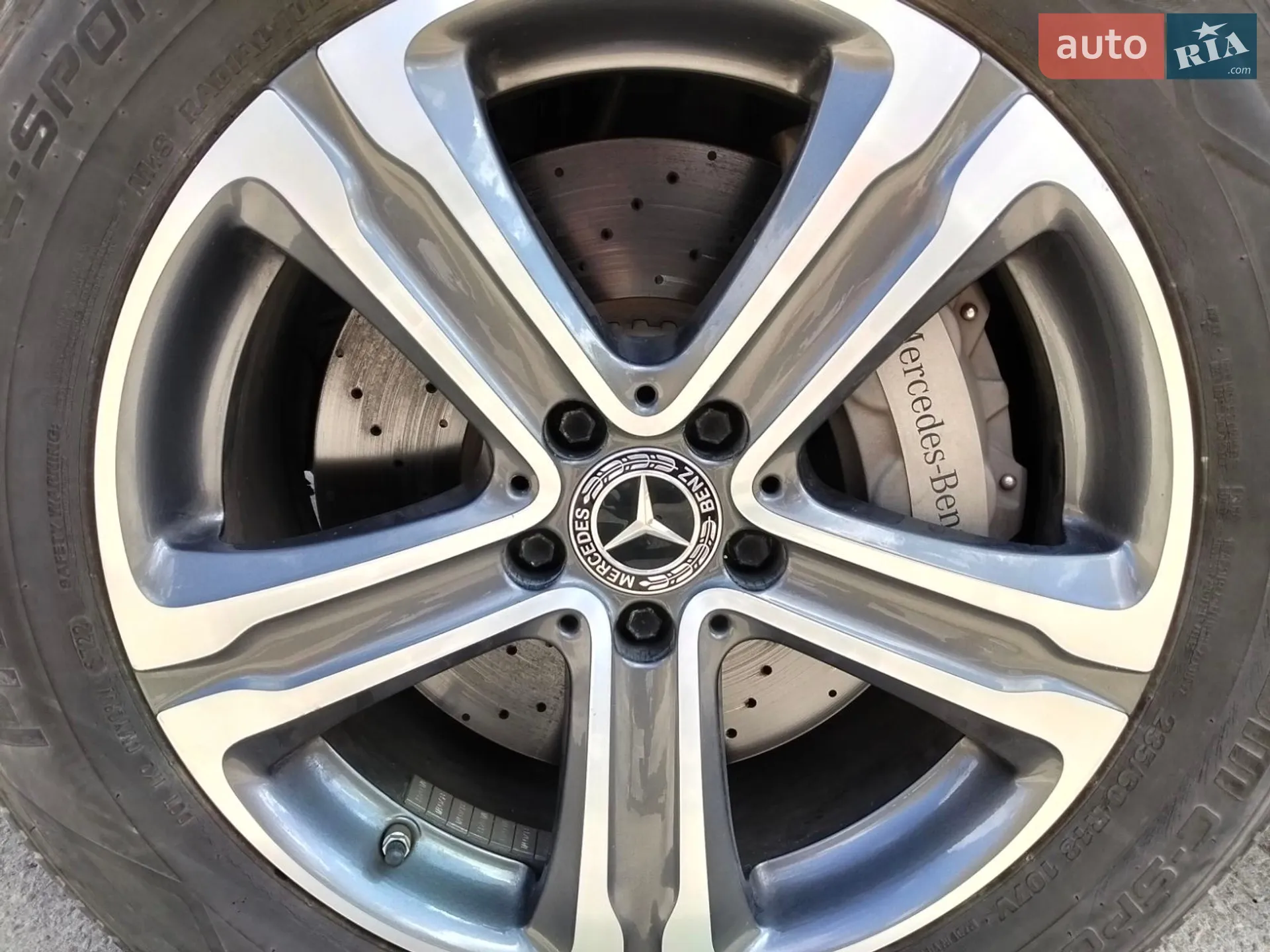 2019 Mercedes-Benz GLC - мініатюра 29