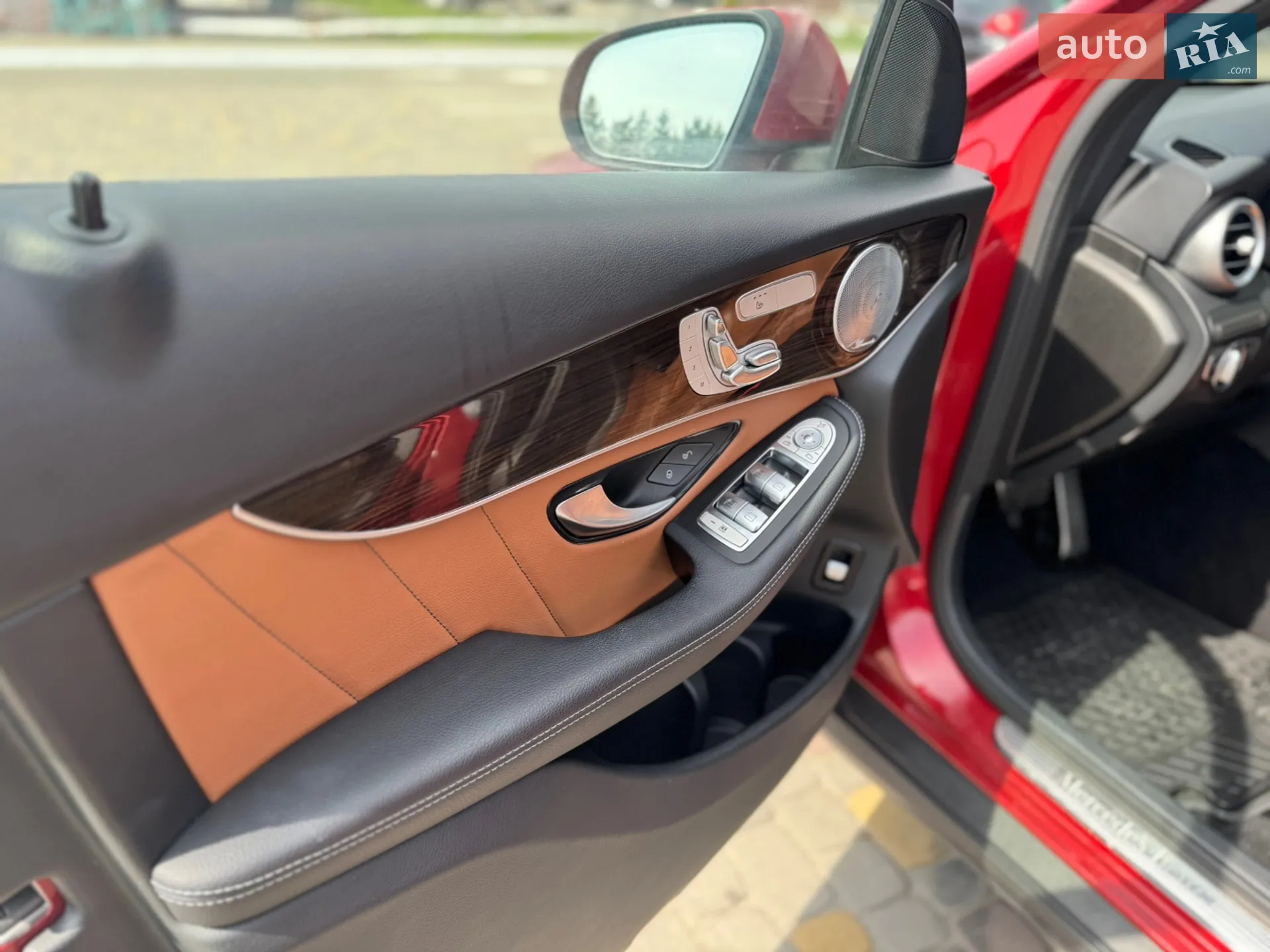 2020 Mercedes-Benz GLC - мініатюра 17