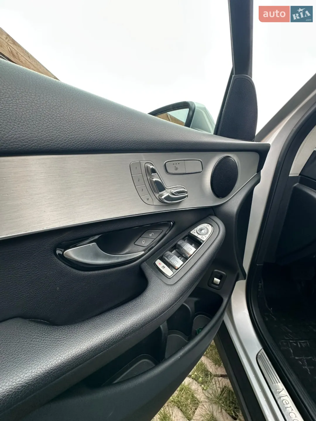 2017 Mercedes-Benz GLC - мініатюра 11