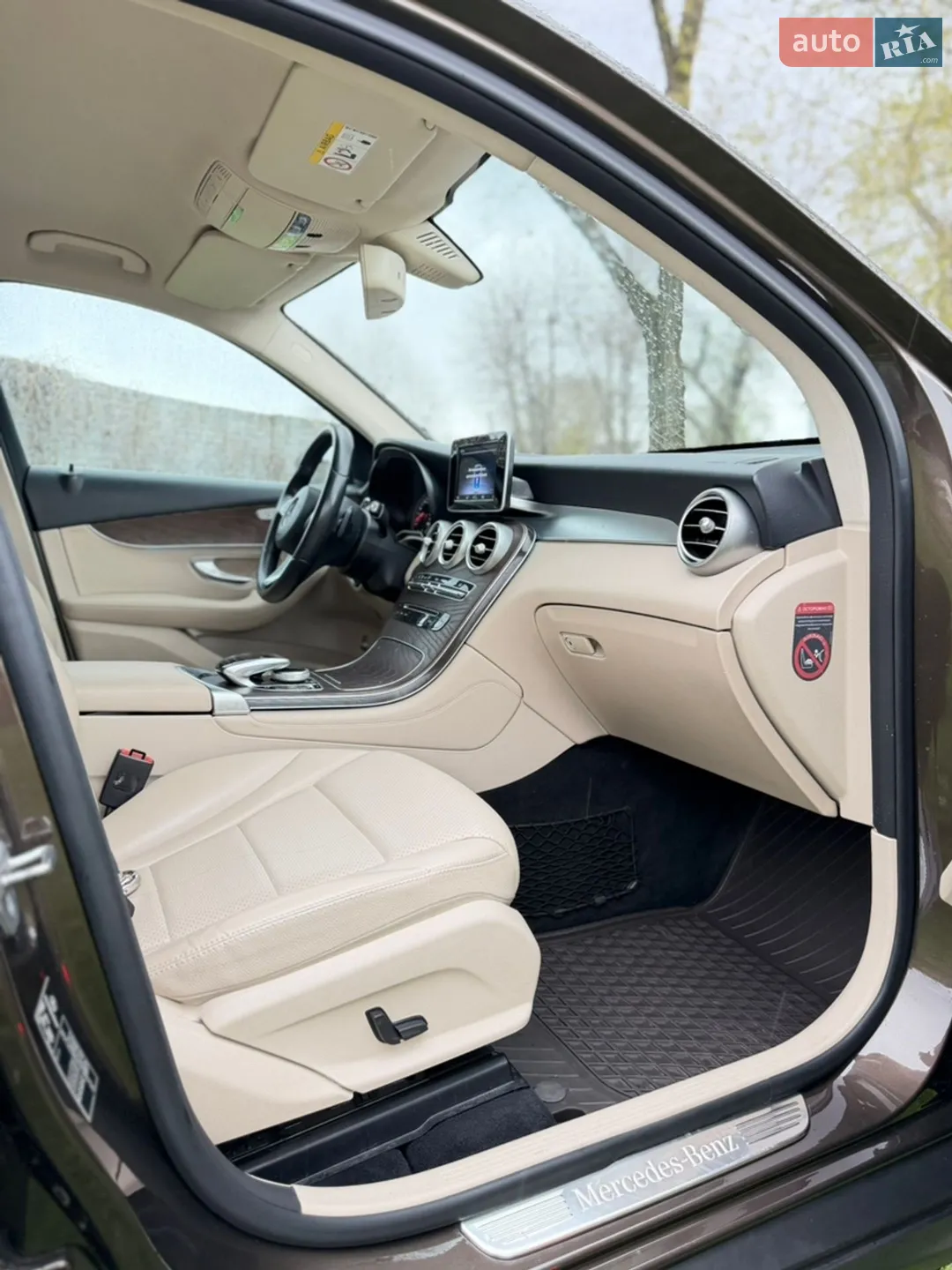 2017 Mercedes-Benz GLC - мініатюра 10