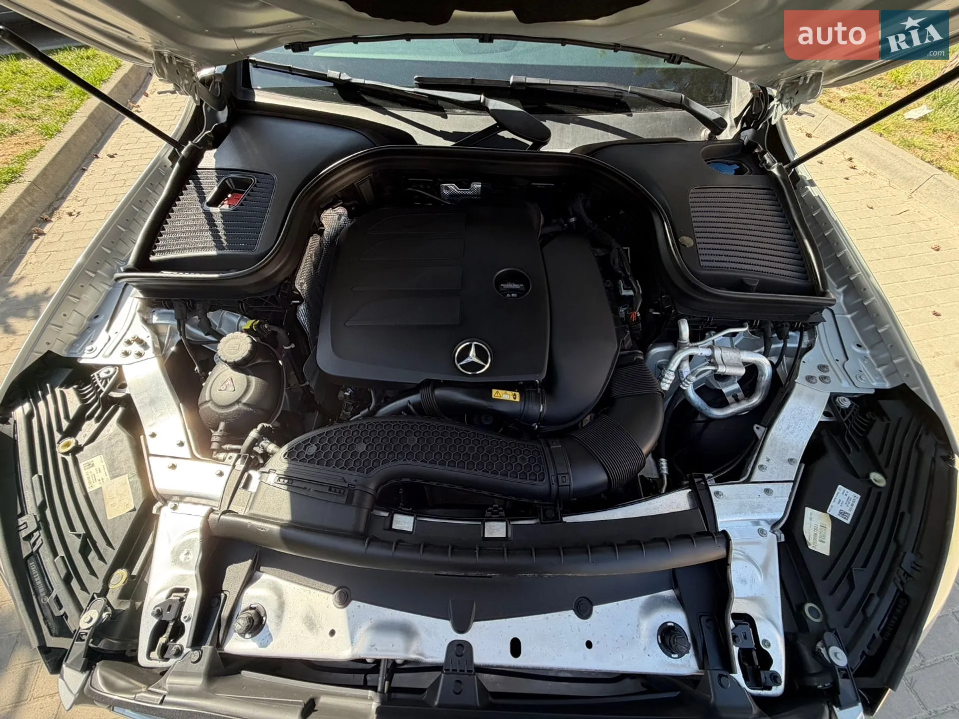 2020 Mercedes-Benz GLC - мініатюра 13