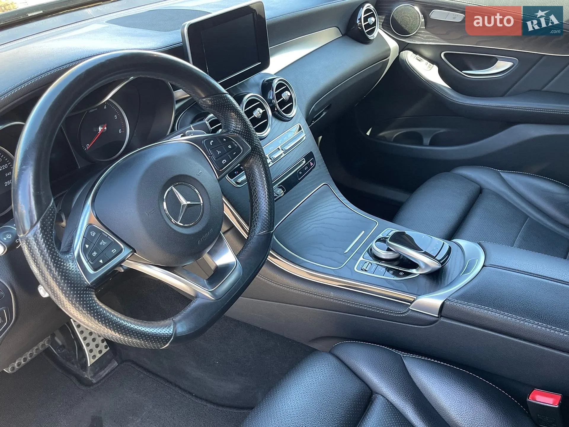 2017 Mercedes-Benz GLC - мініатюра 15