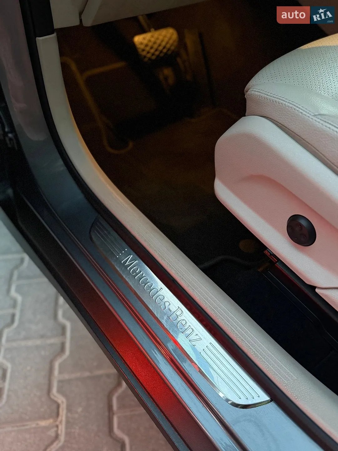 2018 Mercedes-Benz GLC - мініатюра 27
