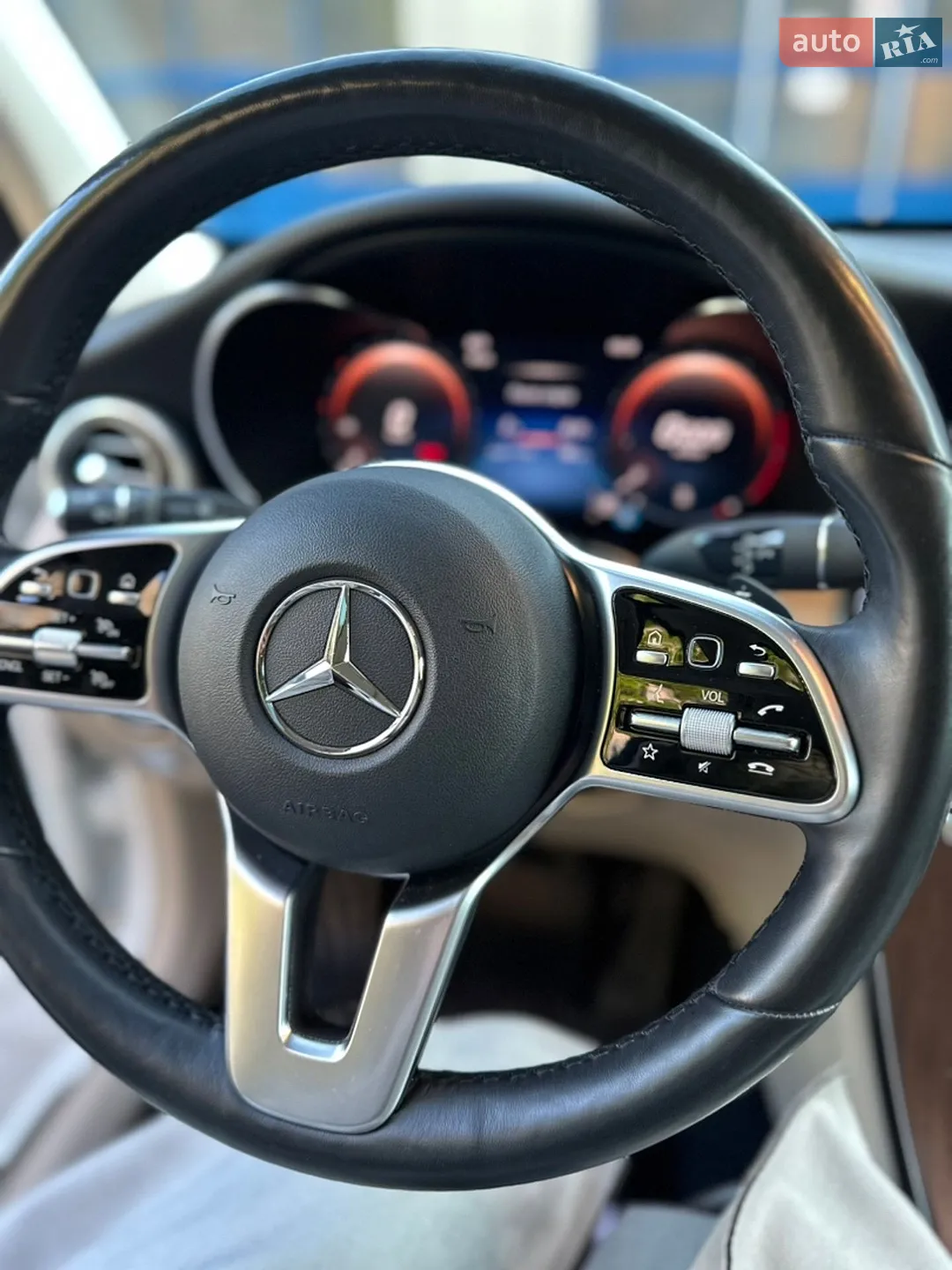 2020 Mercedes-Benz GLC - мініатюра 27