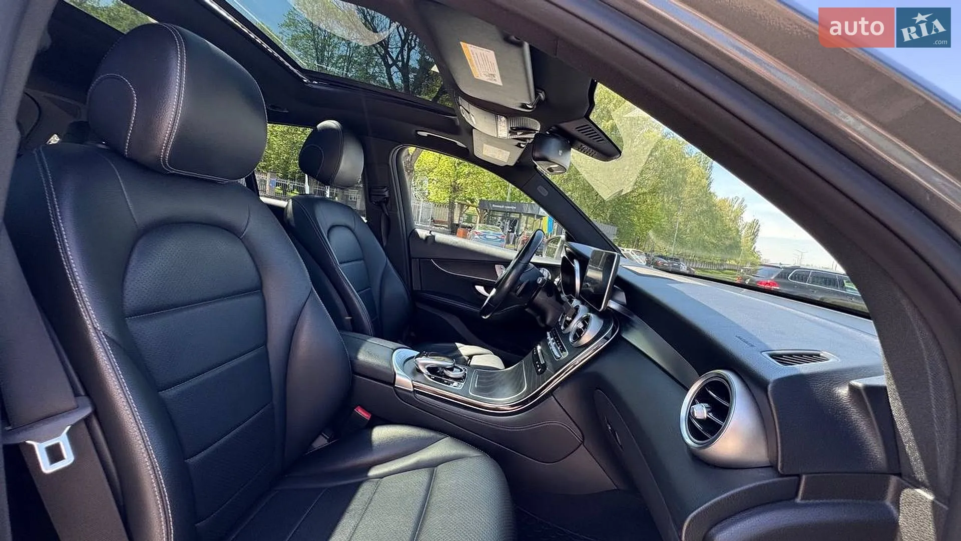 2017 Mercedes-Benz GLC - мініатюра 27