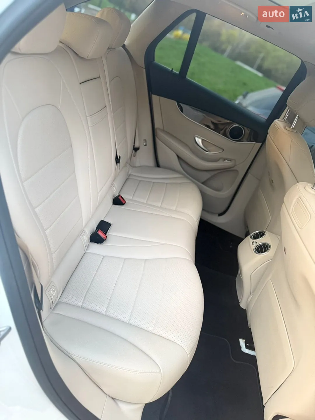 2018 Mercedes-Benz GLC - мініатюра 18