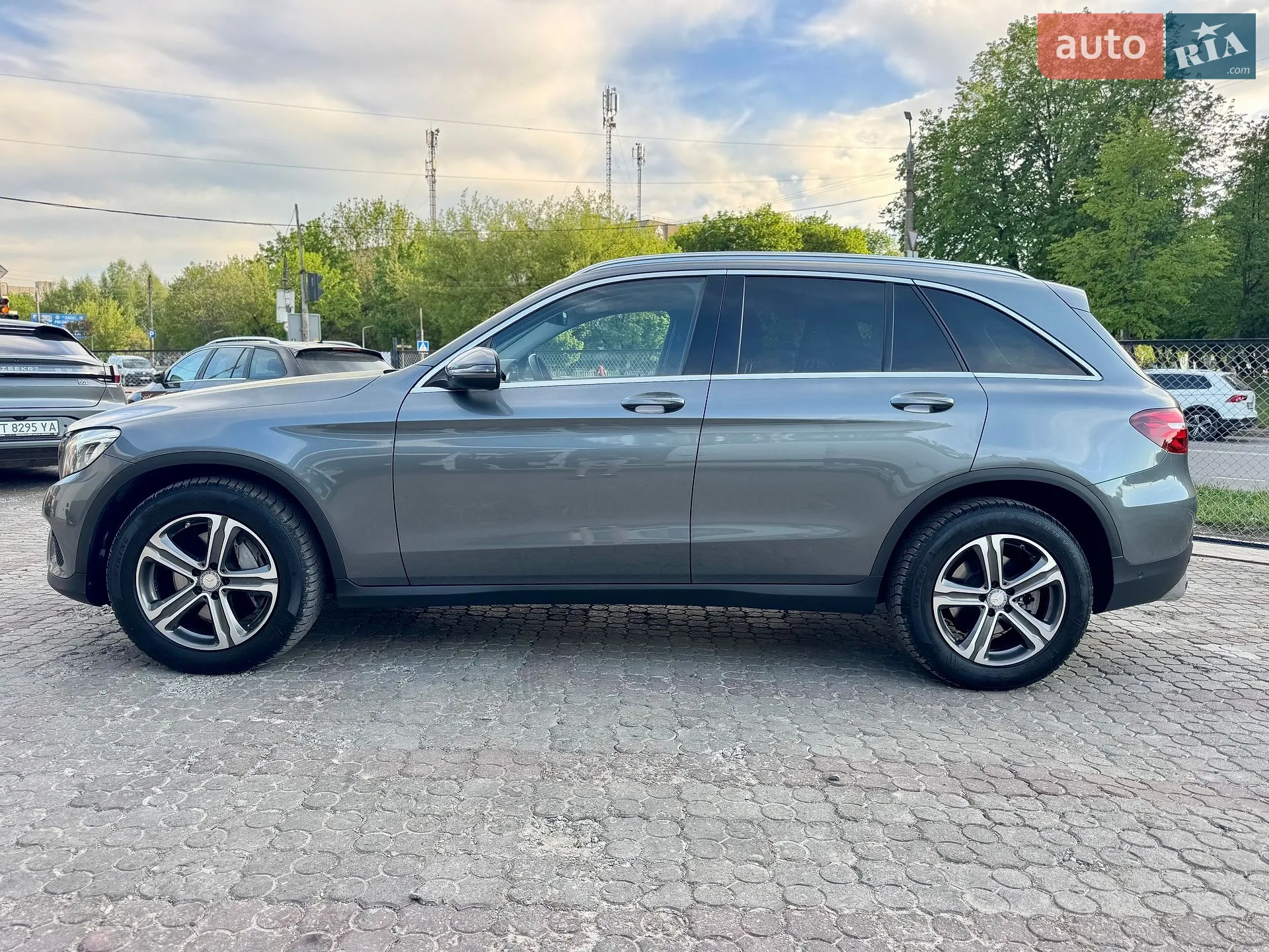 2016 Mercedes-Benz GLC - мініатюра 27