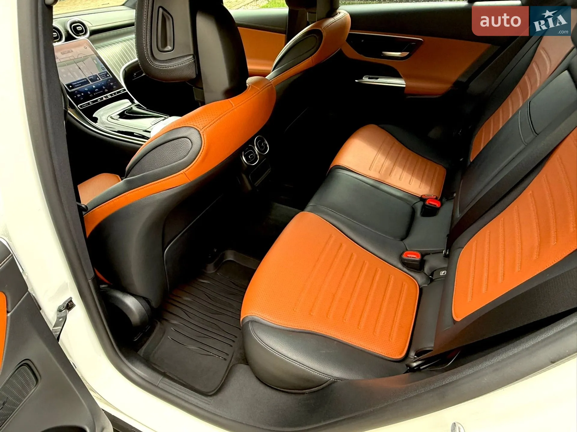 2023 Mercedes-Benz GLC - мініатюра 8