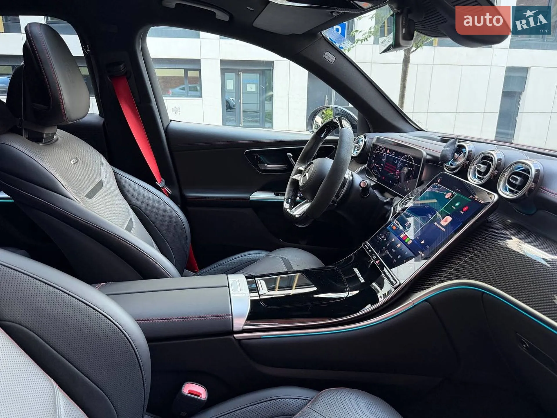 2025 Mercedes-Benz GLC - мініатюра 19