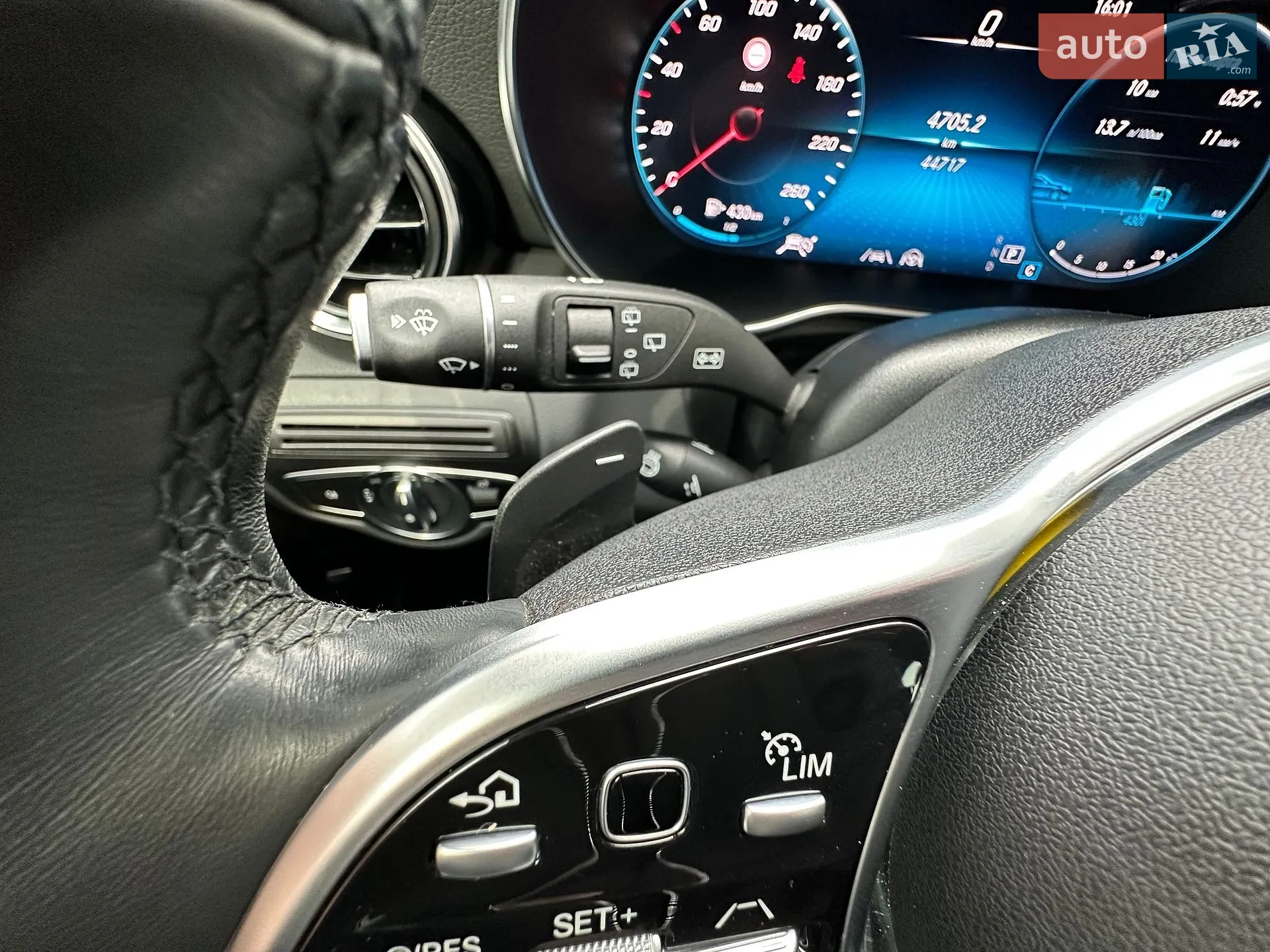 2022 Mercedes-Benz GLC - мініатюра 41