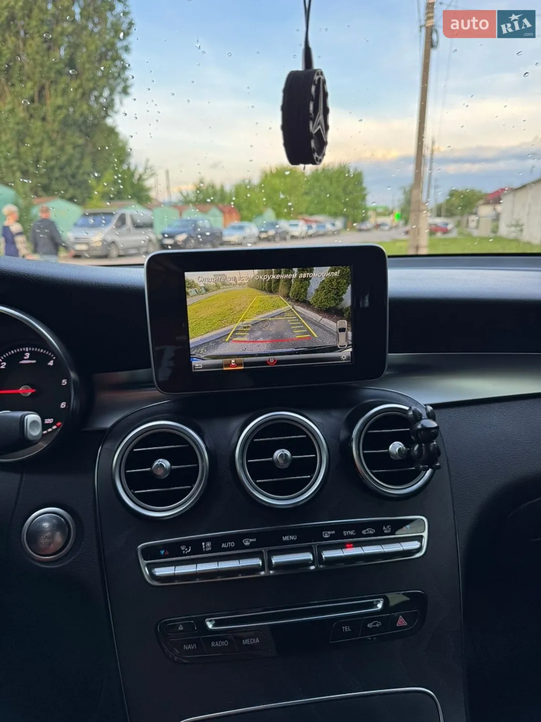 2018 Mercedes-Benz GLC - мініатюра 11