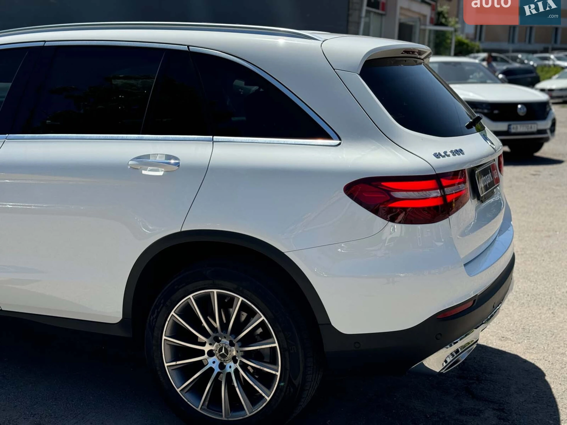 2017 Mercedes-Benz GLC - мініатюра 11