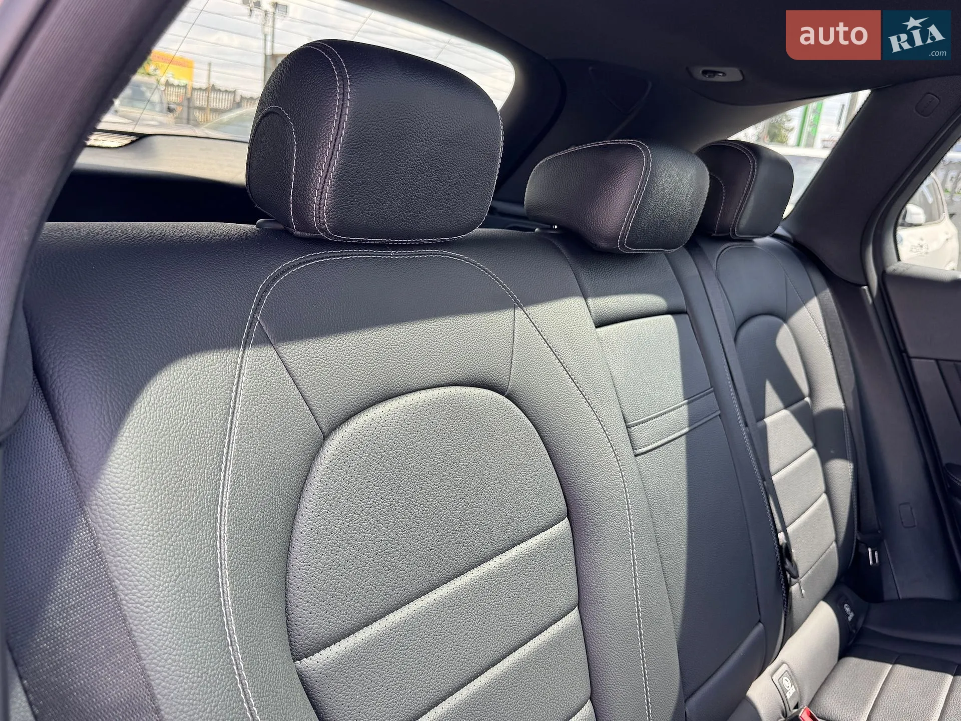 2021 Mercedes-Benz GLC - мініатюра 33