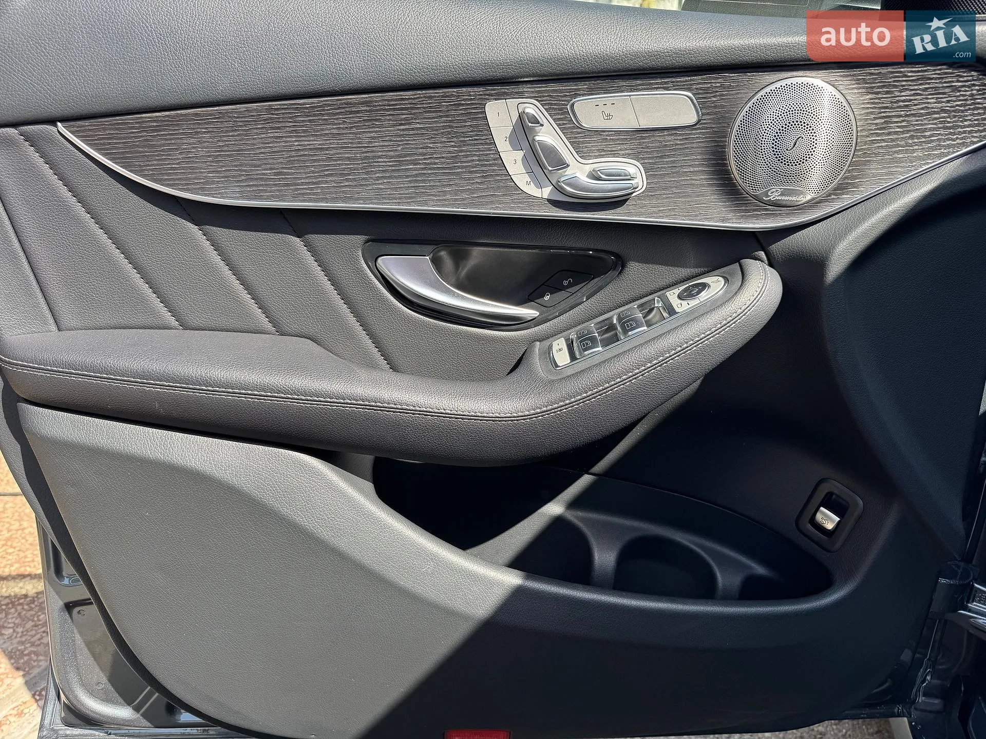 2021 Mercedes-Benz GLC - мініатюра 102
