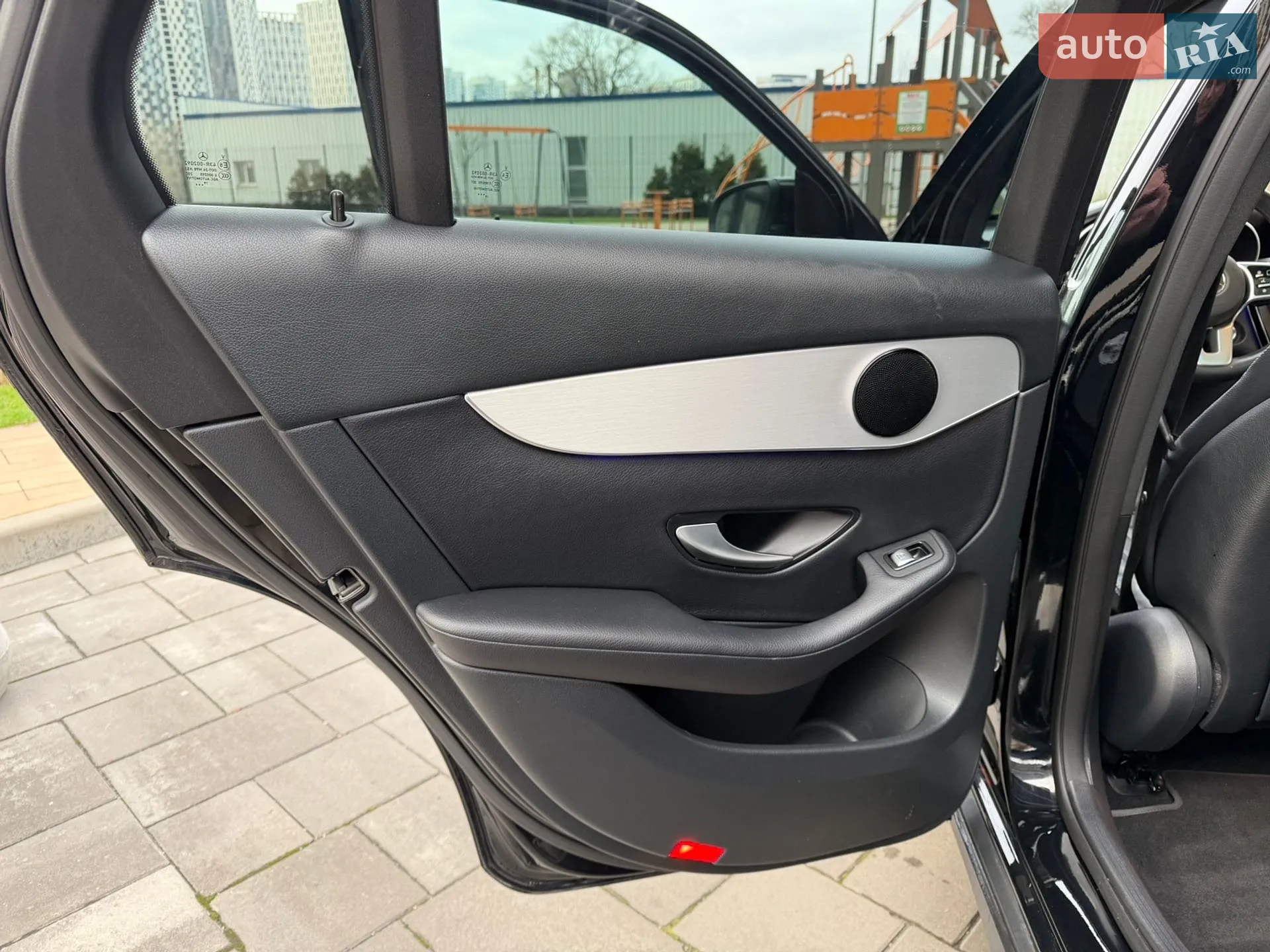 2019 Mercedes-Benz GLC - мініатюра 15