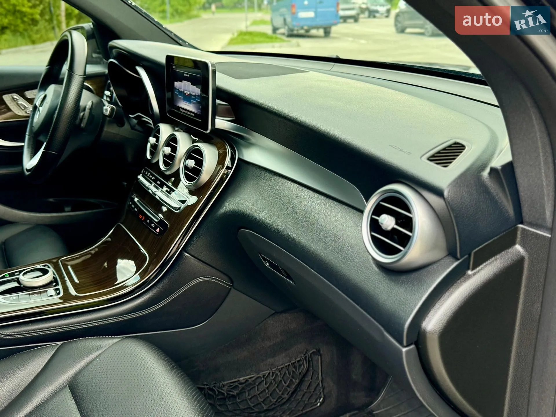 2018 Mercedes-Benz GLC - мініатюра 105