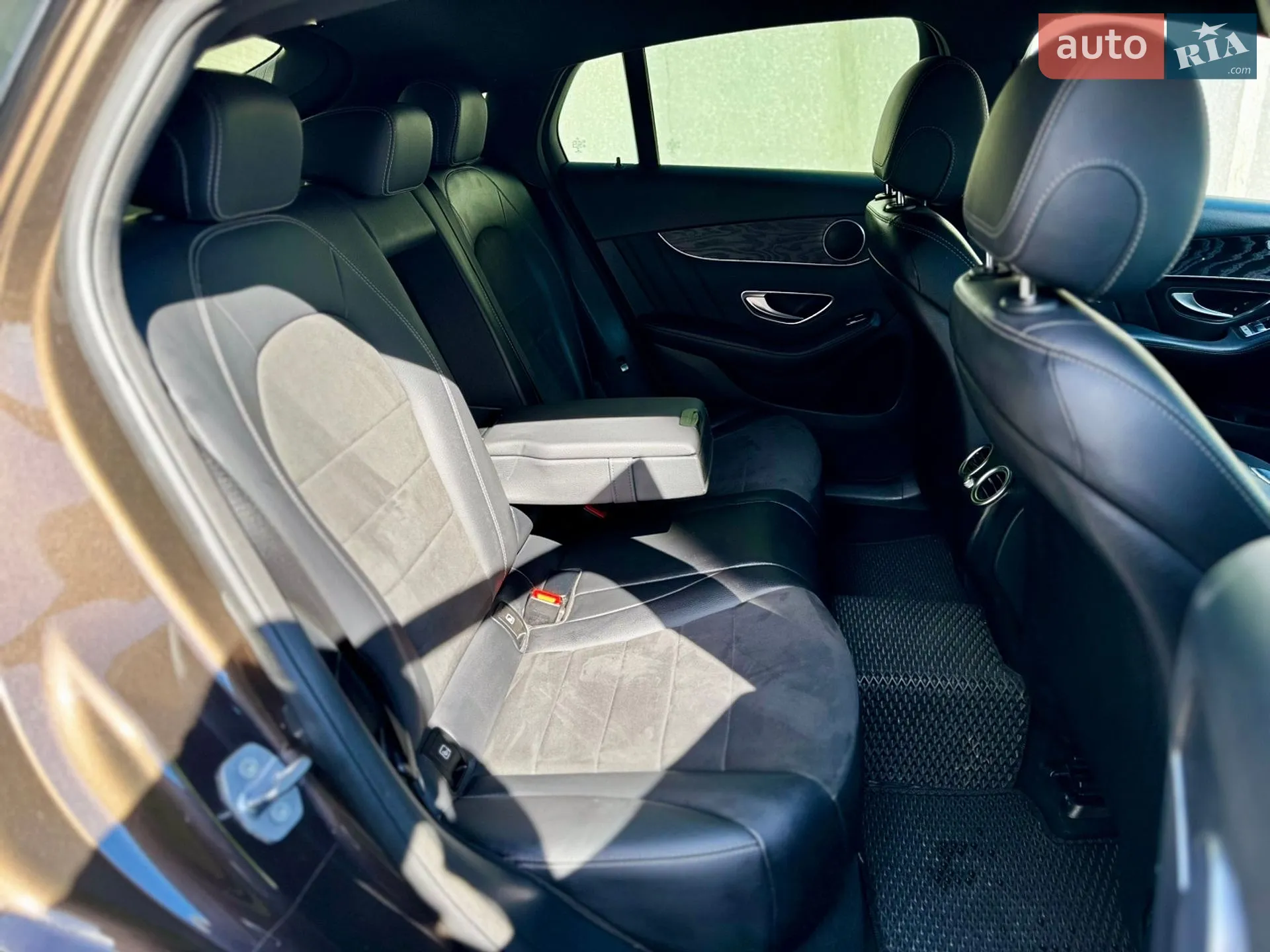 2018 Mercedes-Benz GLC - мініатюра 17