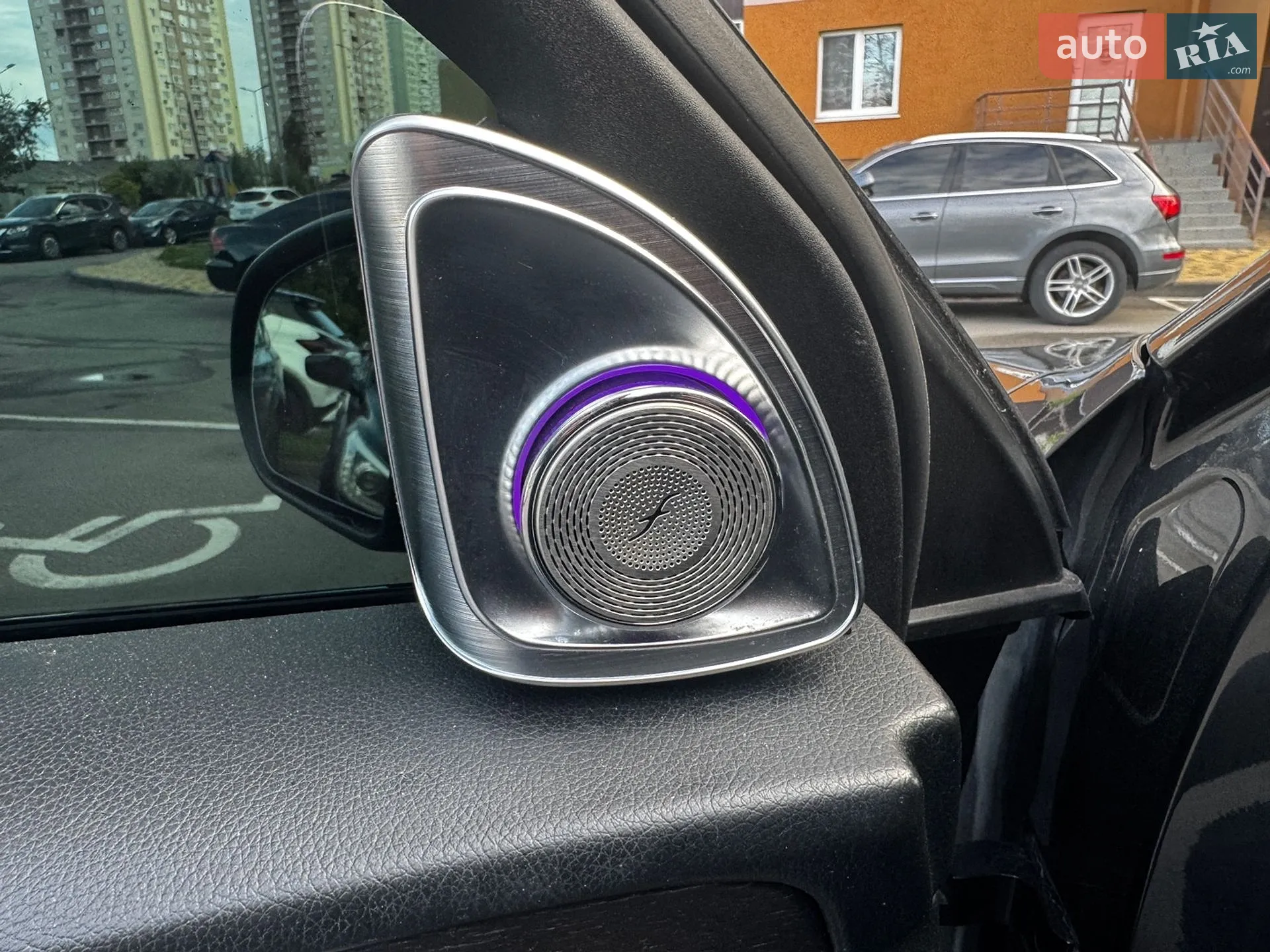 2019 Mercedes-Benz GLC - мініатюра 26