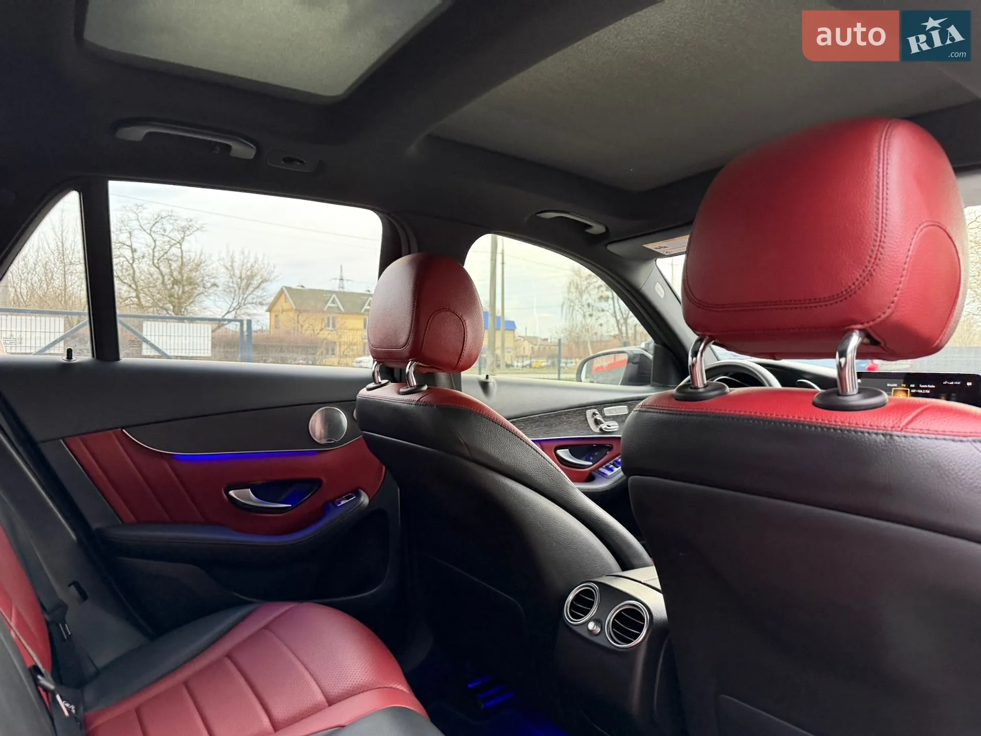 2020 Mercedes-Benz GLC - мініатюра 40