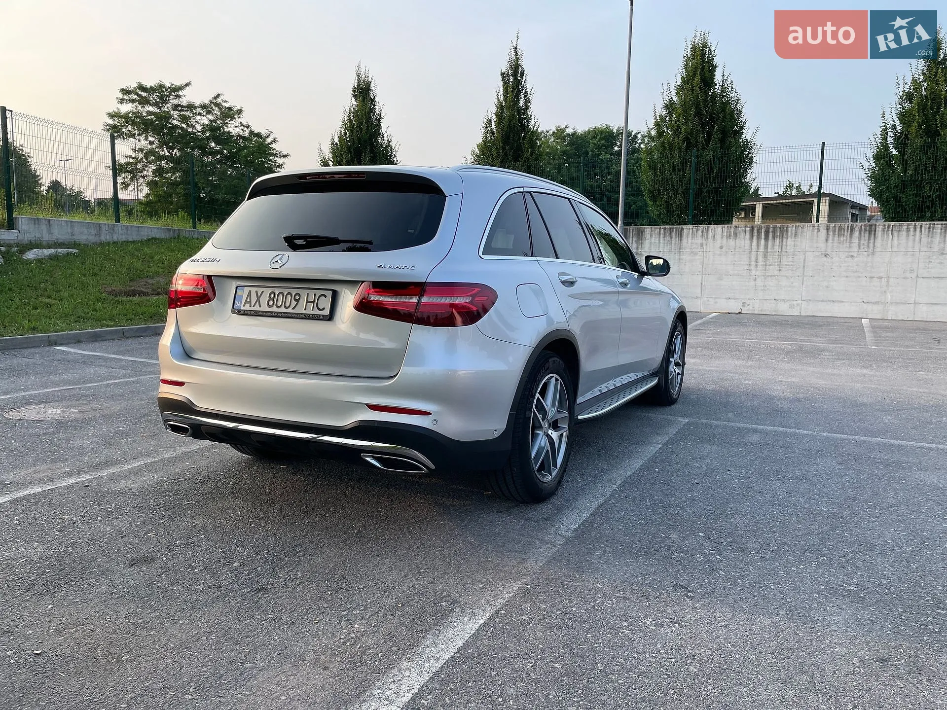 2016 Mercedes-Benz GLC - мініатюра 4