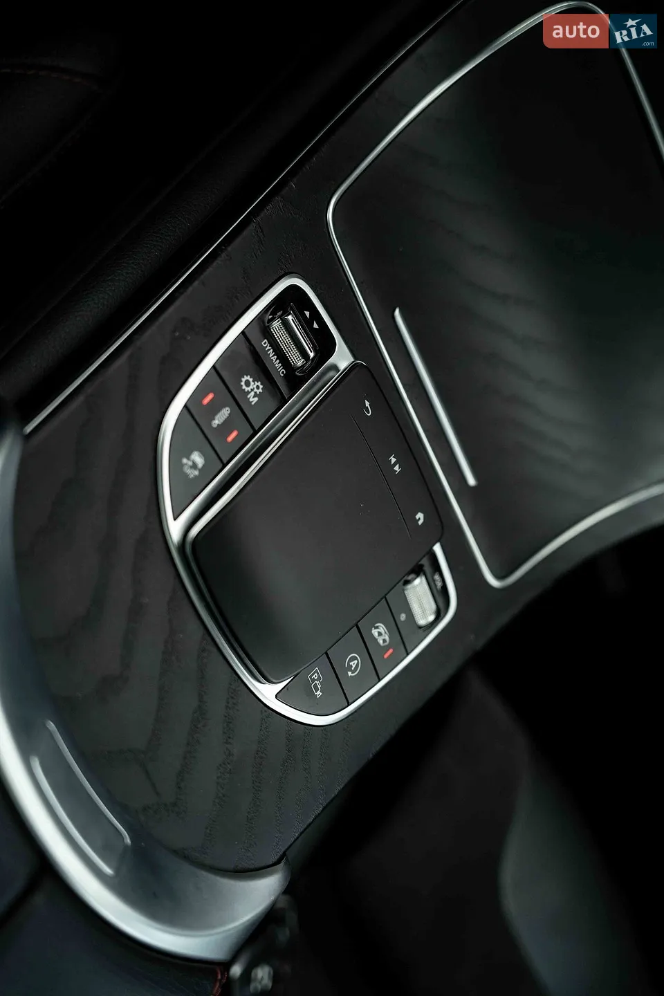 2022 Mercedes-Benz GLC - мініатюра 42