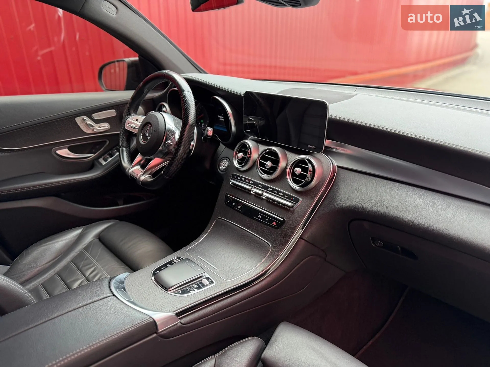 2021 Mercedes-Benz GLC - мініатюра 34