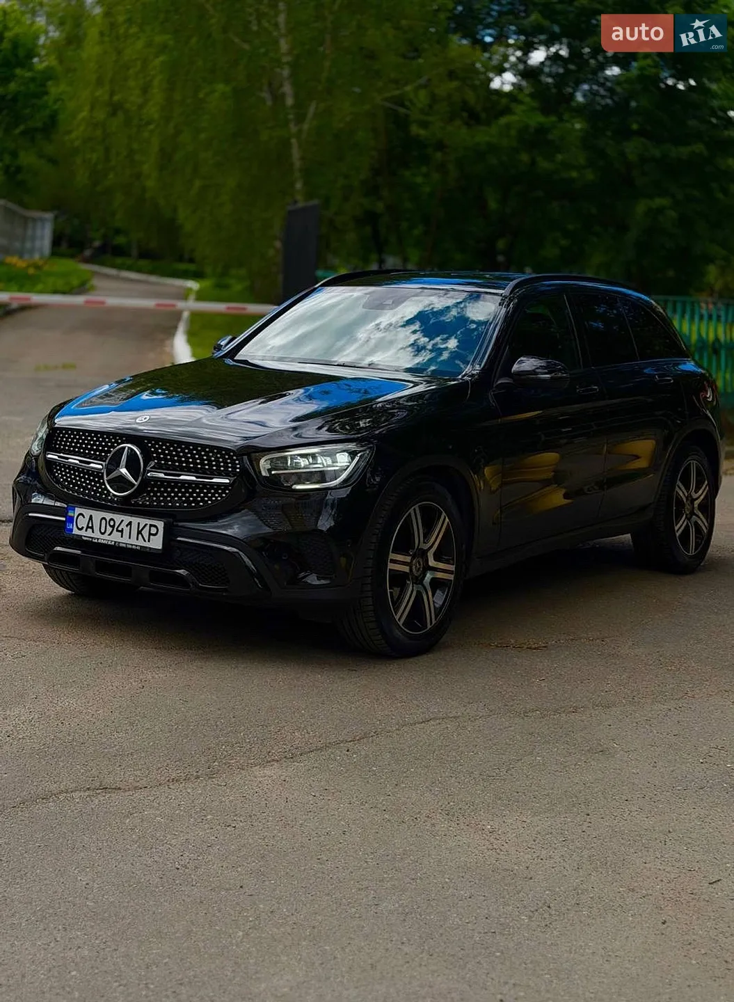 2019 Mercedes-Benz GLC - мініатюра 2