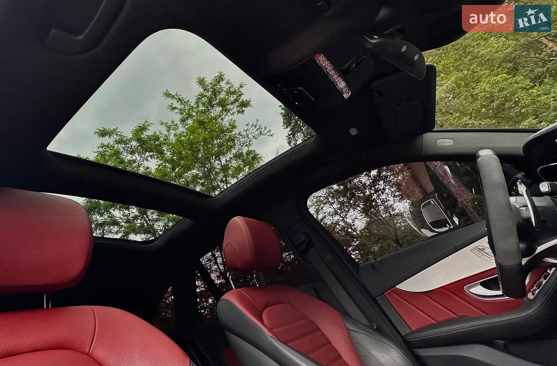 2022 Mercedes-Benz GLC - мініатюра 28