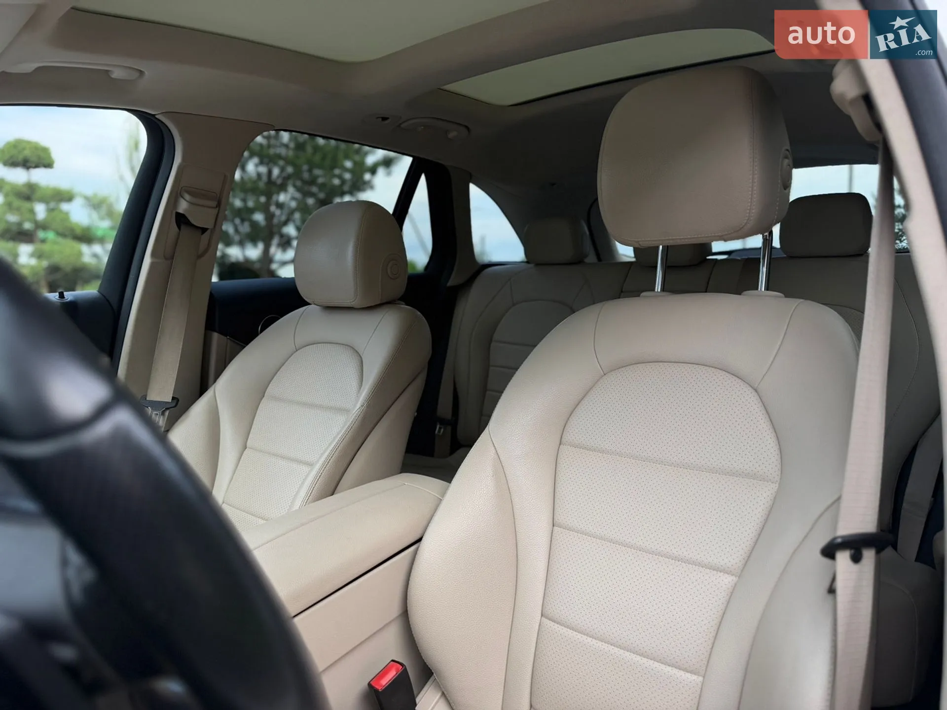 2015 Mercedes-Benz GLC - мініатюра 32