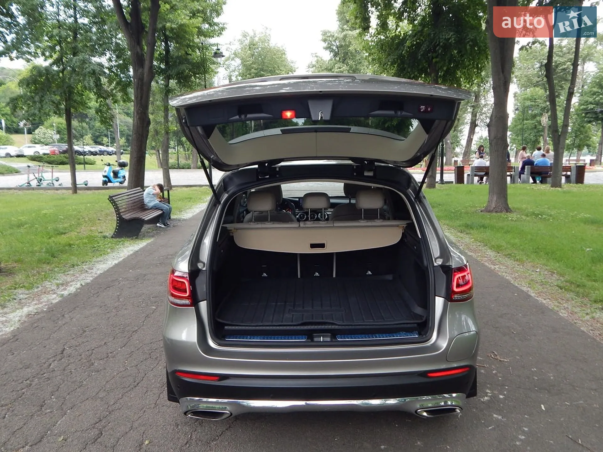 2019 Mercedes-Benz GLC - мініатюра 24