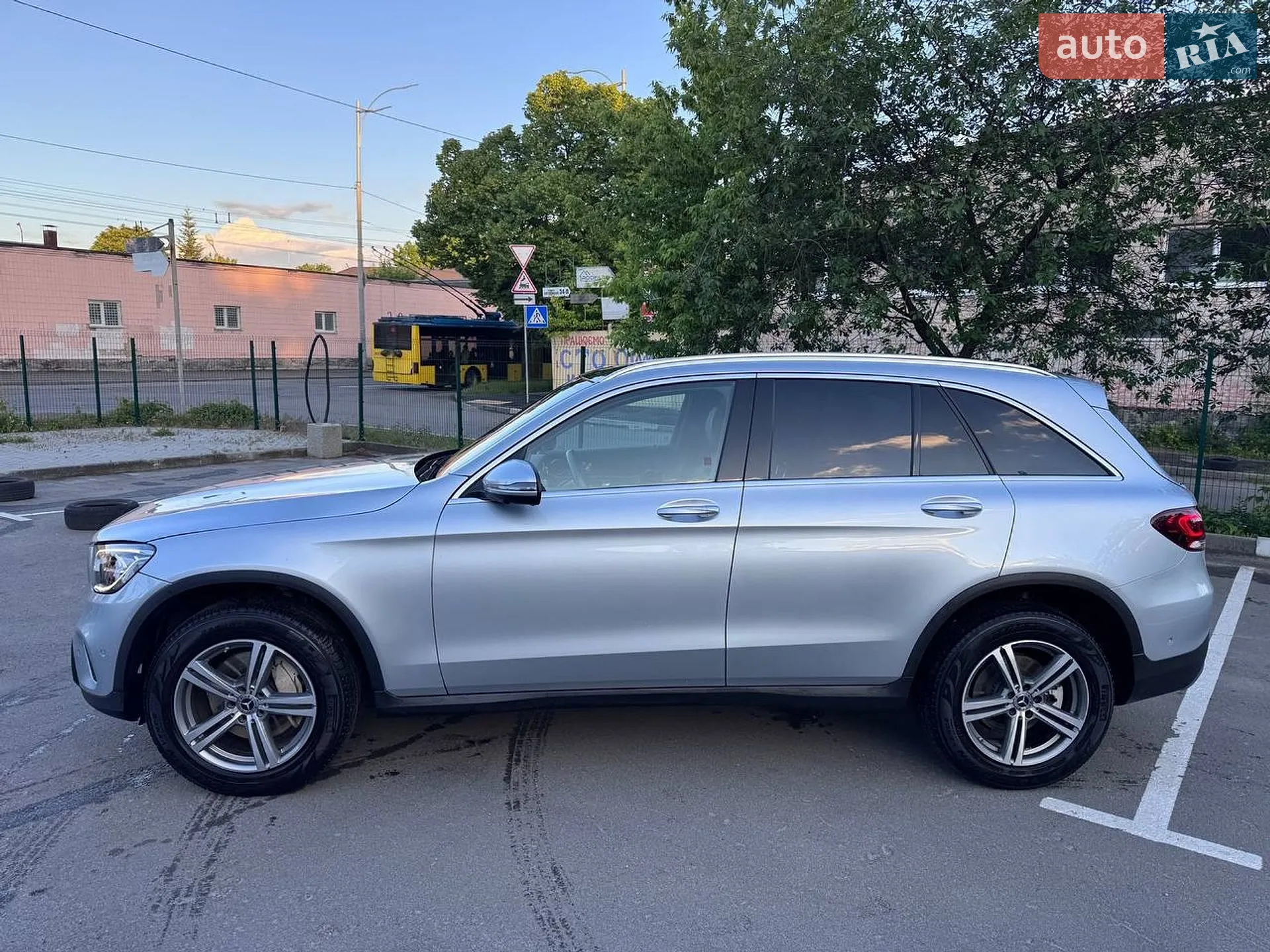 2022 Mercedes-Benz GLC - мініатюра 4
