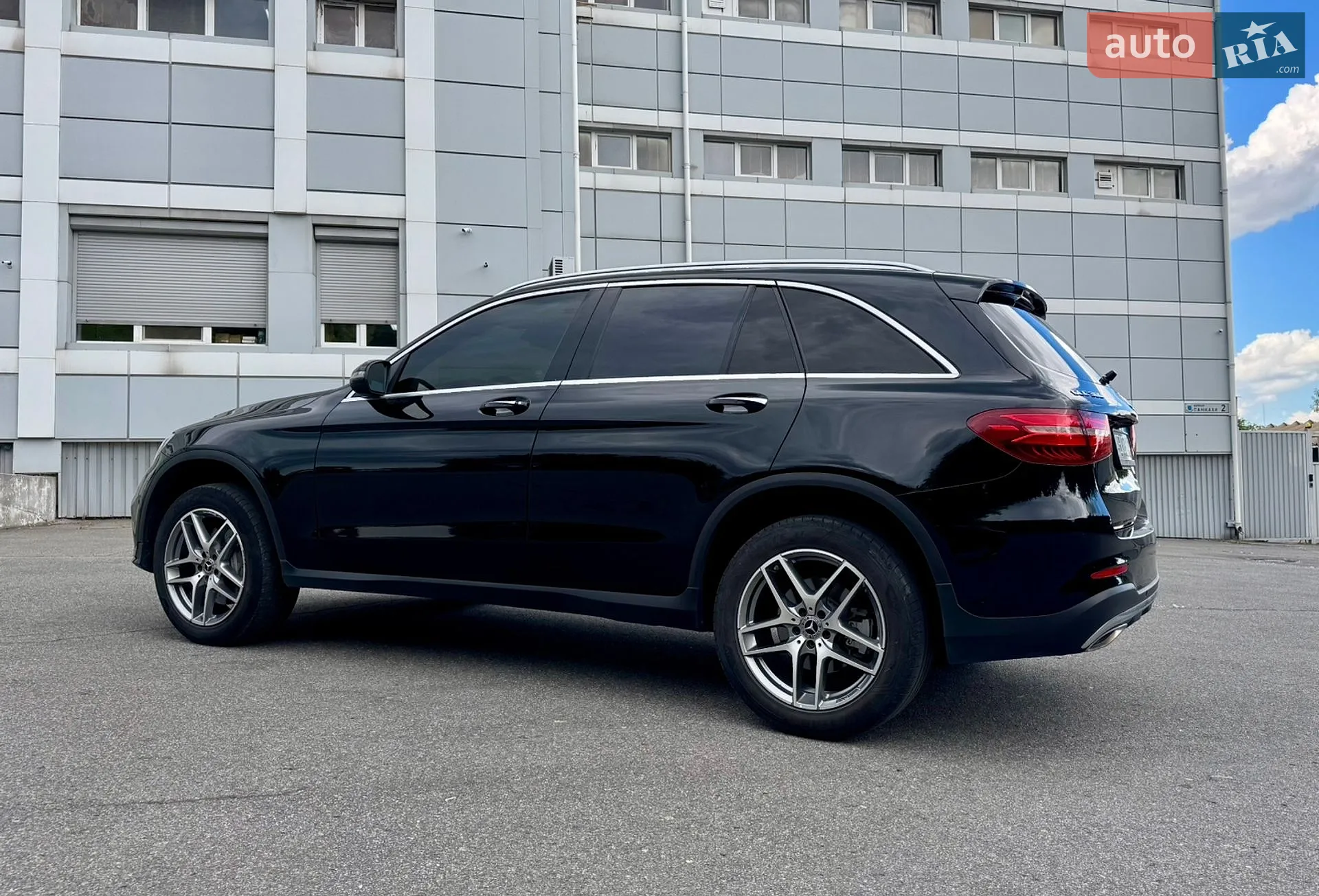 2017 Mercedes-Benz GLC - мініатюра 3