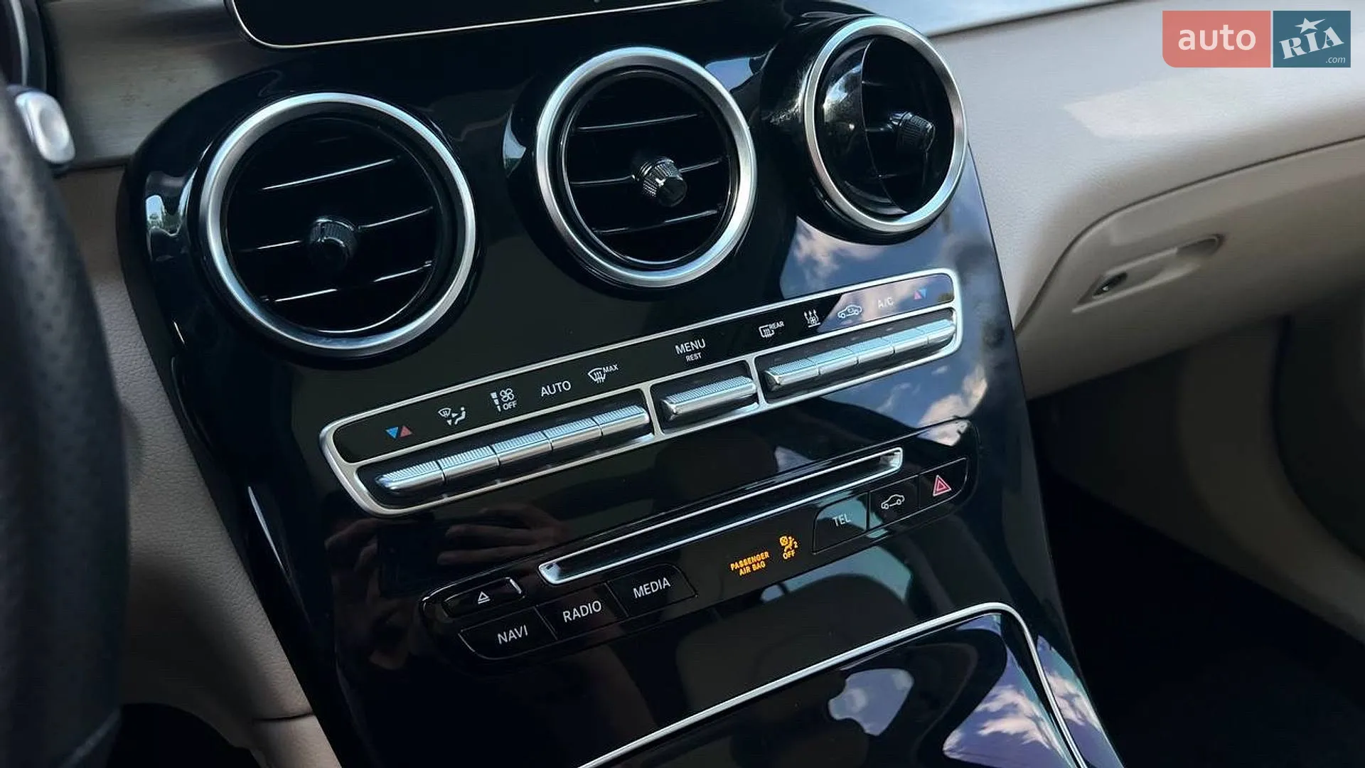 2018 Mercedes-Benz GLC - мініатюра 12