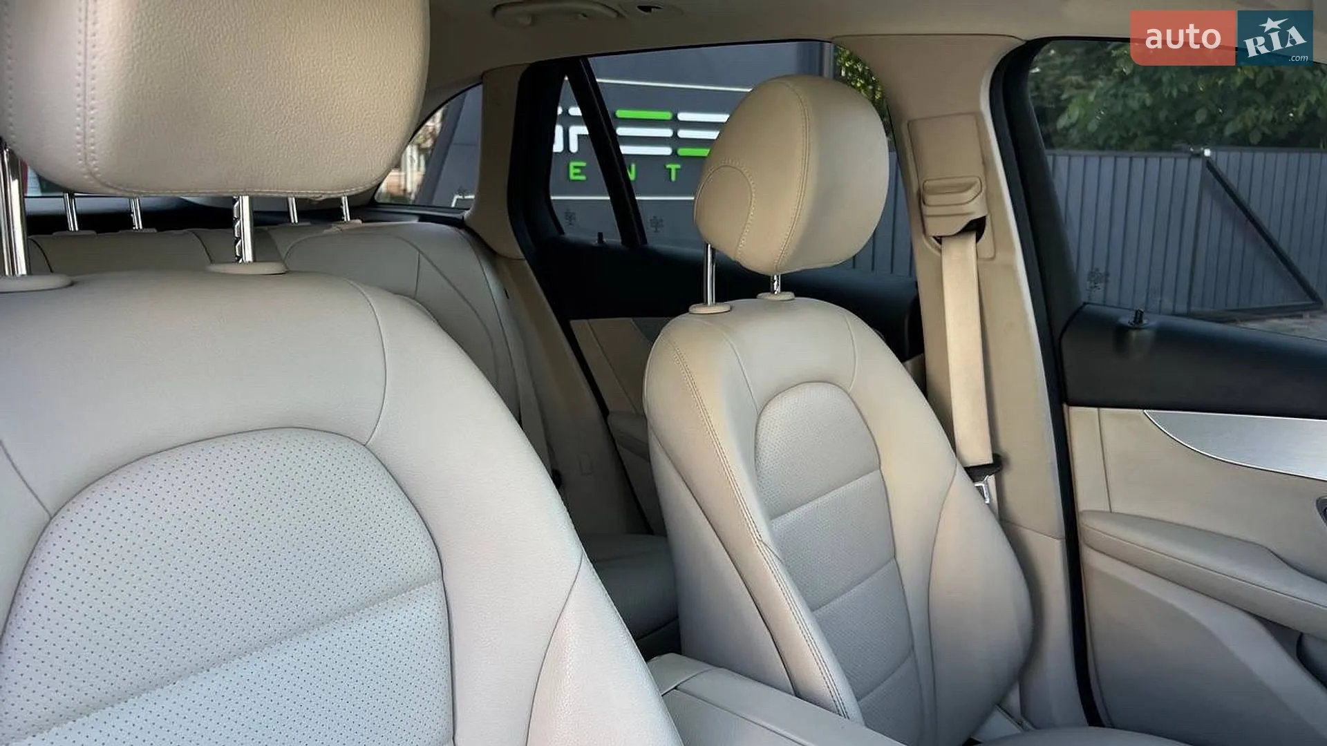 2018 Mercedes-Benz GLC - мініатюра 34