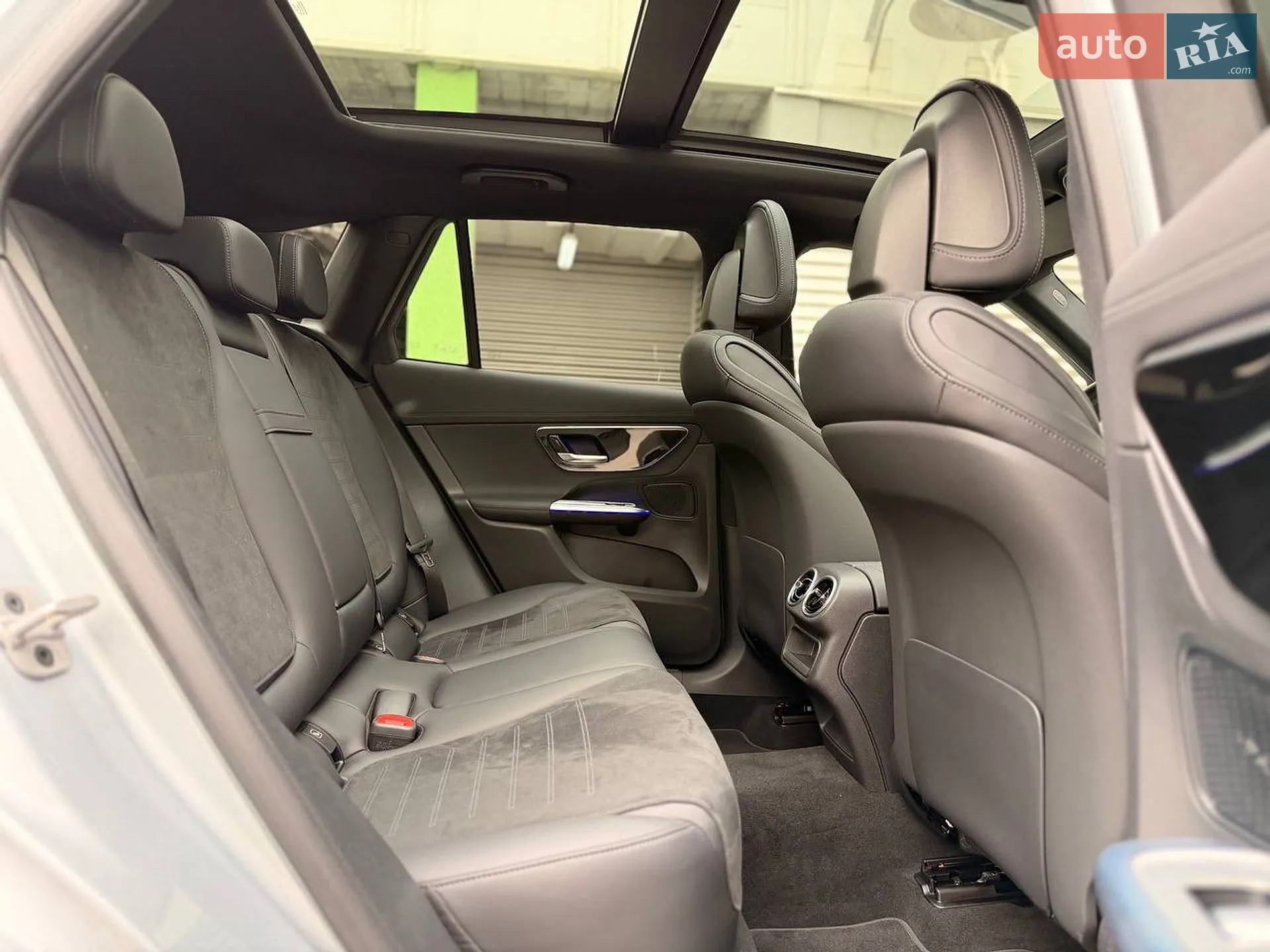 2024 Mercedes-Benz GLC - мініатюра 13